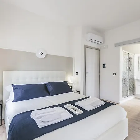 בית הארחה Le Dune Di Diana ואסטו